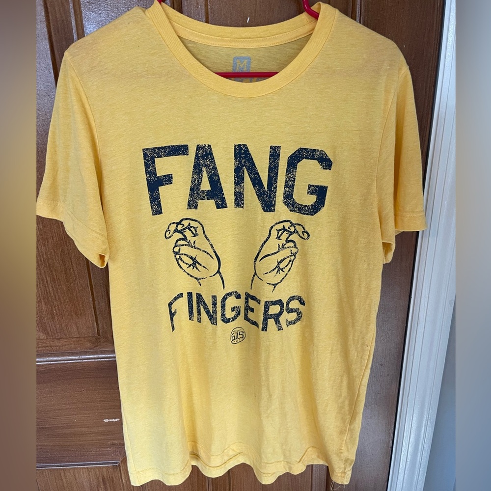 Nashville Predators T shirt